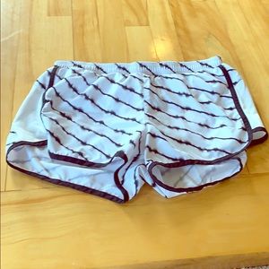 Old navy active striped sorts